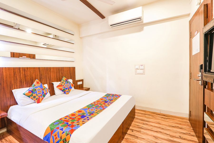 fabhotel arastu plaza nr nampally railway station