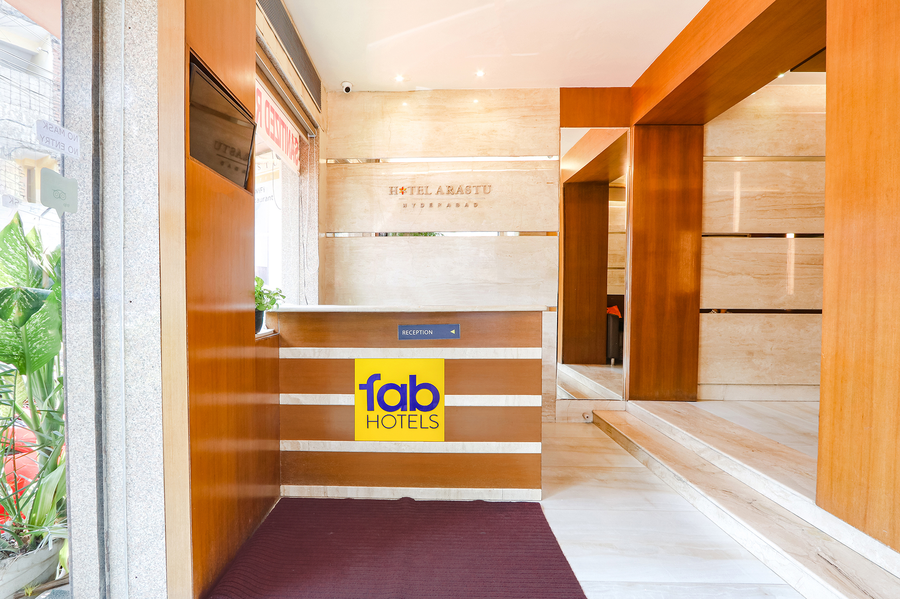 fabhotel arastu plaza nr nampally railway station
