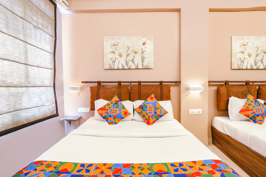fabhotel arastu plaza nr nampally railway station