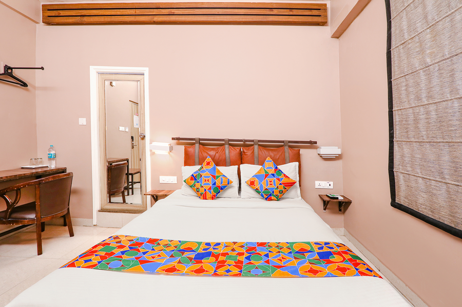 fabhotel arastu plaza nr nampally railway station