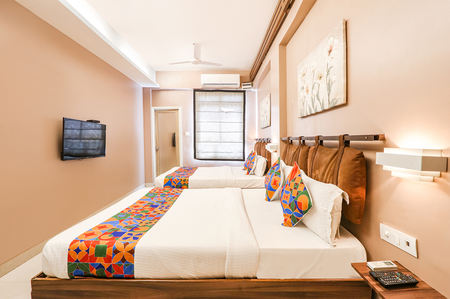 fabhotel arastu plaza nr nampally railway station