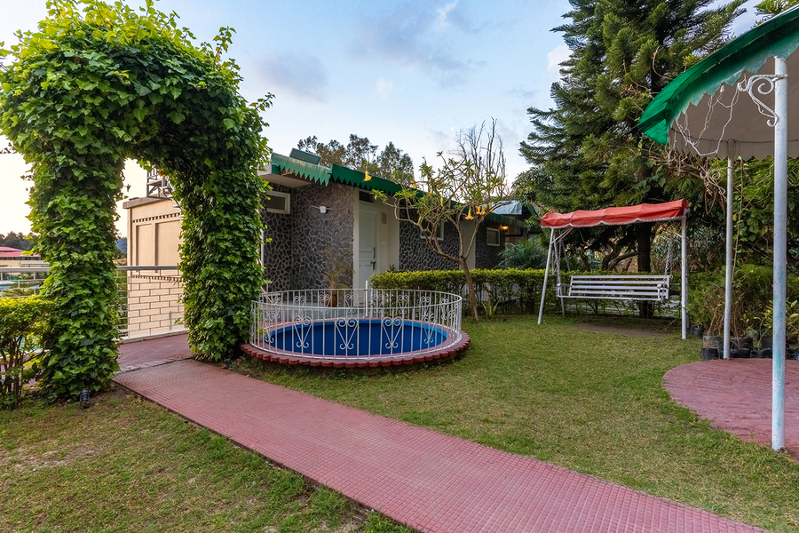 maati resort by the lake hill