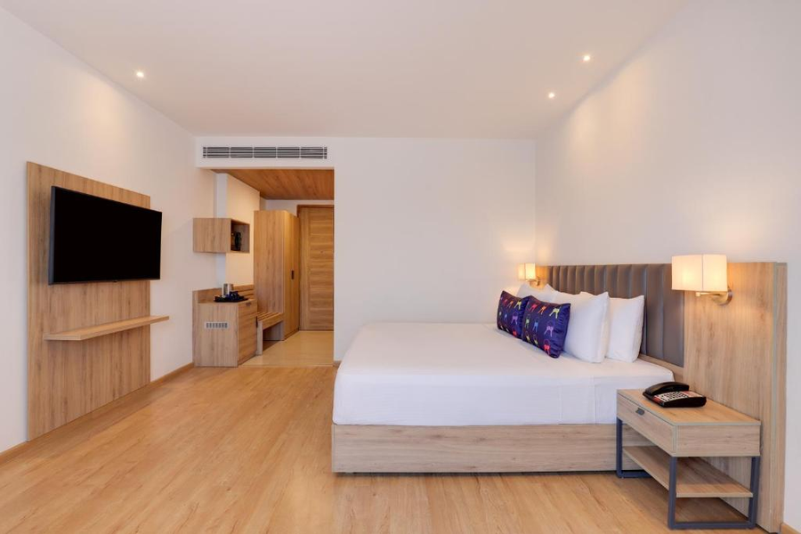 keys lite by lemon tree hotels urban square udaipur