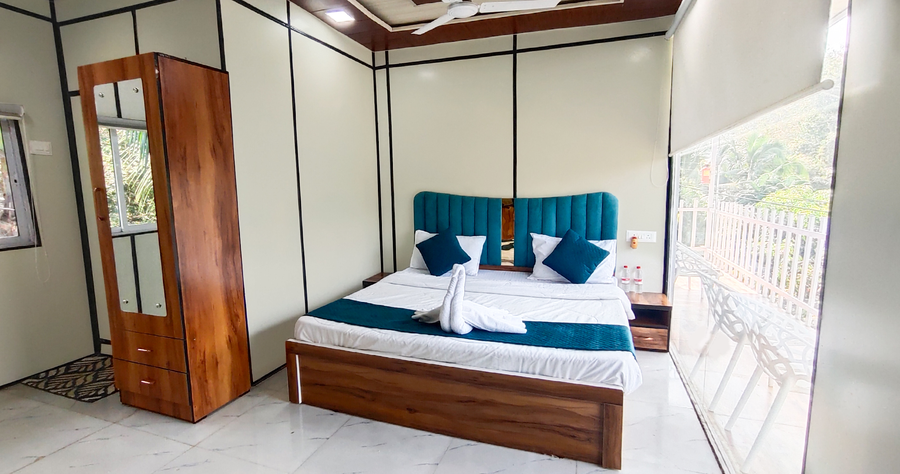 sandys kinjal farm and tents