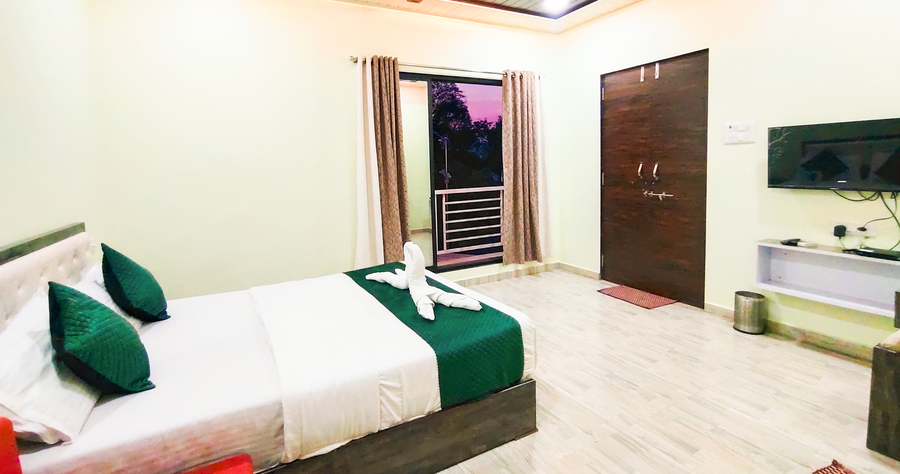 sandys kinjal farm and tents