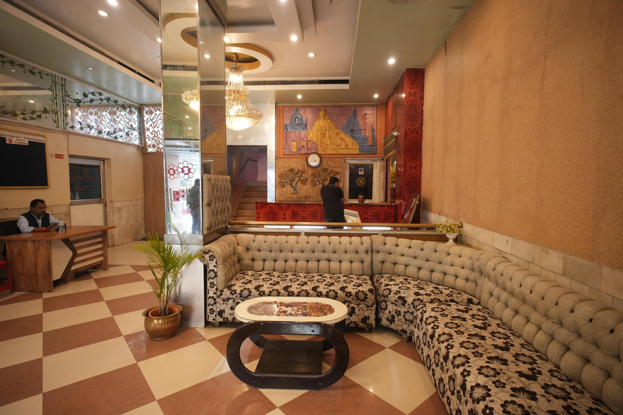 Hotel Samrat International,Fraser Road Area,2 star