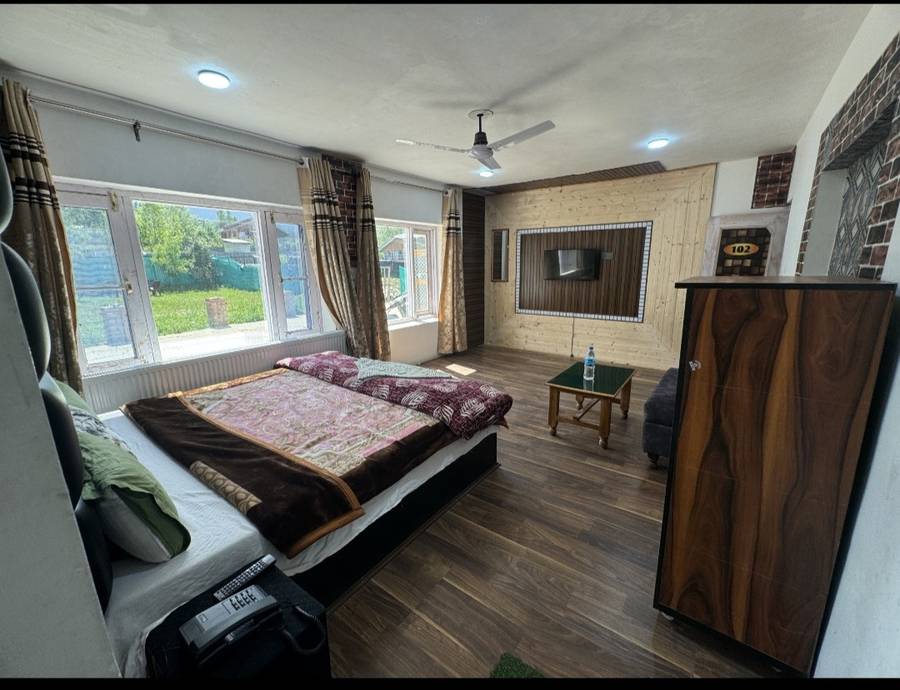 The Gulmarg Gateway Resort,Tangmarg,3 star