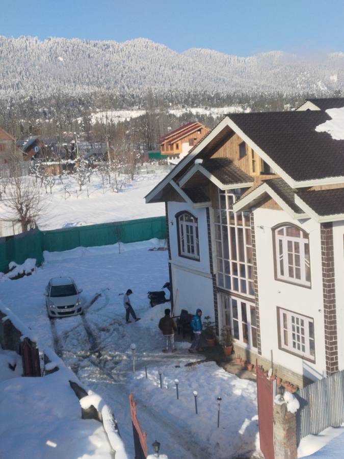 the gulmarg gateway resort