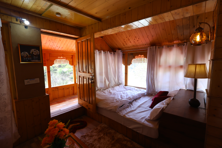 tirthan village resort