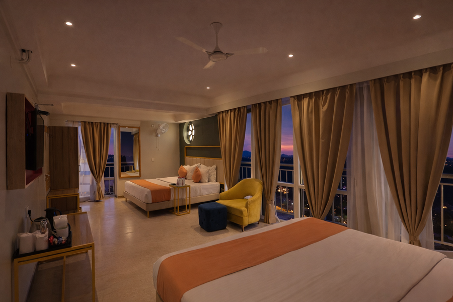 phoenix unmatched comfort hotel near fateh sagar lake udaipur