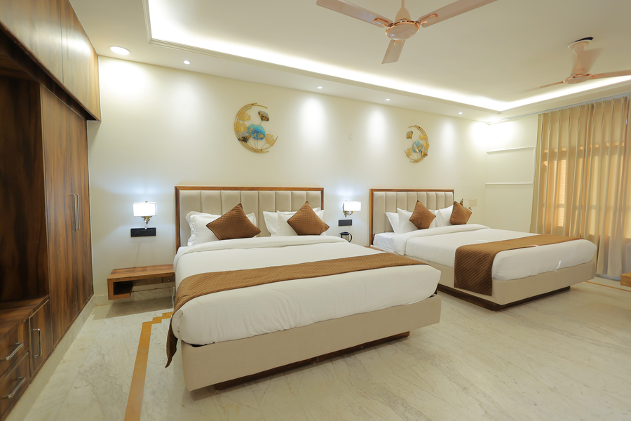 hotel shree radha heritage