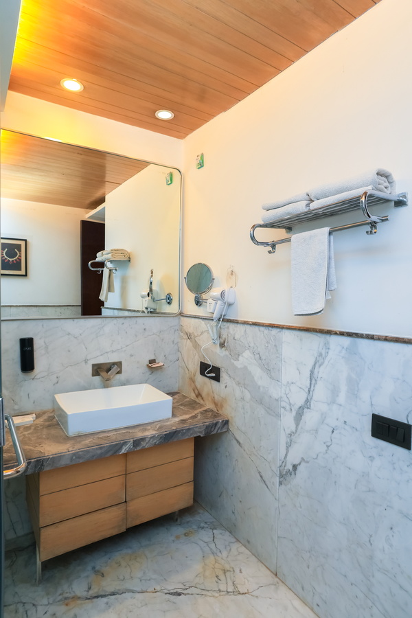 amber inn by orion hotels