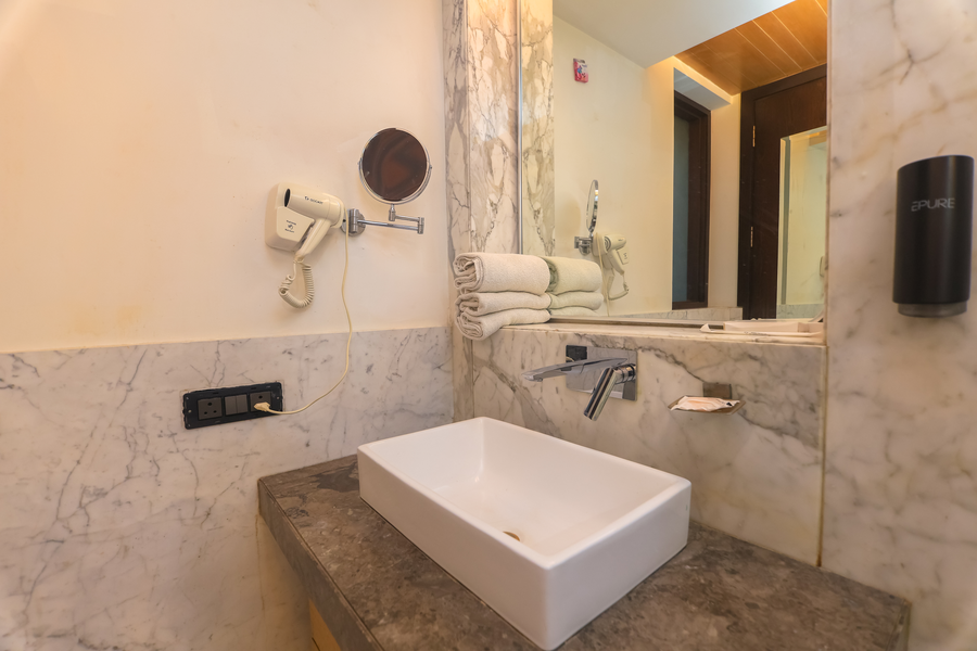 amber inn by orion hotels