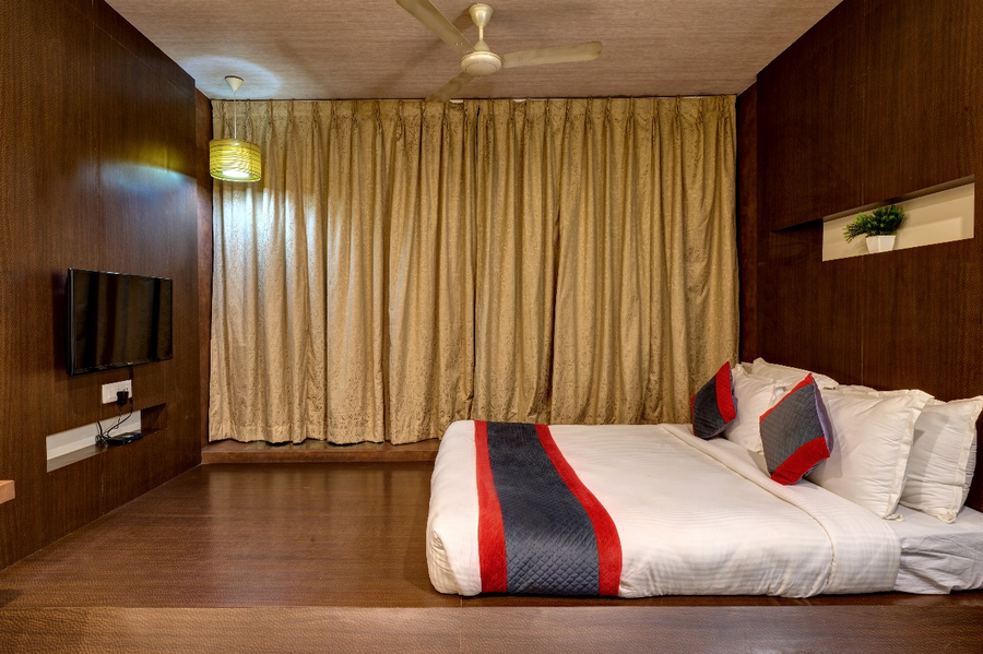 K Tree-A Boutique Hotel,Old Pune-Bangalore Highway,3 star