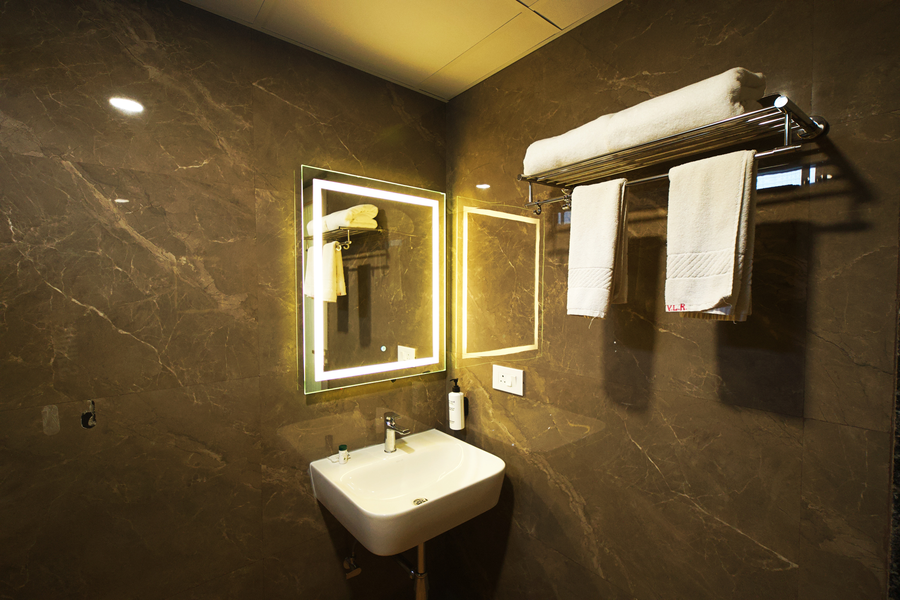 veerdency luxury resort kempegowda international airport road