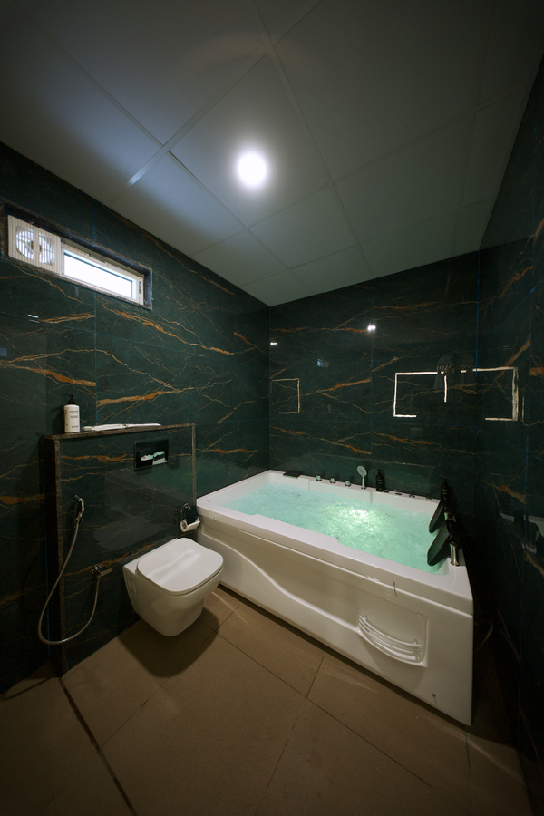 veerdency luxury resort kempegowda international airport road