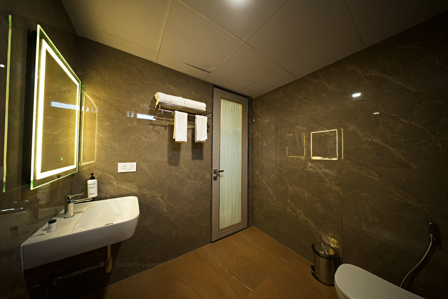 veerdency luxury resort kempegowda international airport road