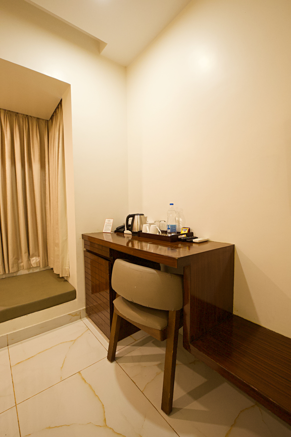 veerdency luxury resort kempegowda international airport road