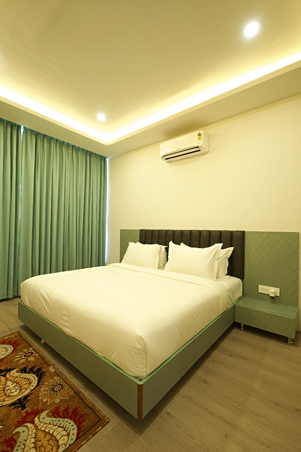 veerdency luxury resort 3 km to bangalore airport
