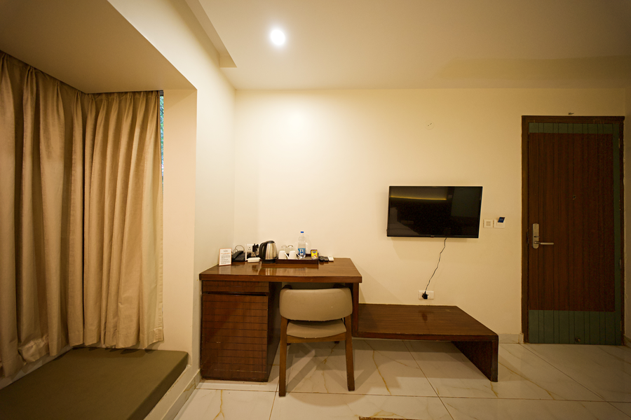 veerdency luxury resort kempegowda international airport road
