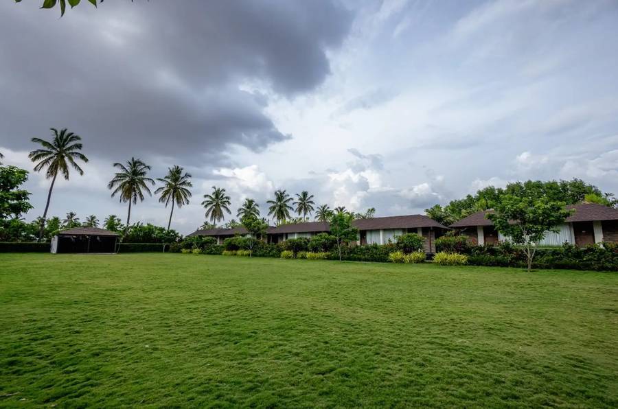 Veerdency Luxury Resort - Kempegowda International Airport Road,Kempegowda International Airport Road,4 star