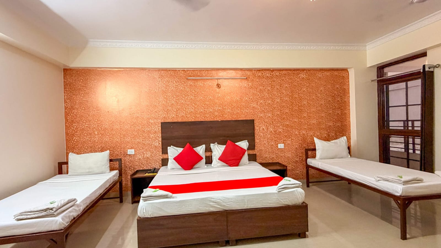 Hotel Mittal Tower,Near - Jolly Grant Airport,3 star
