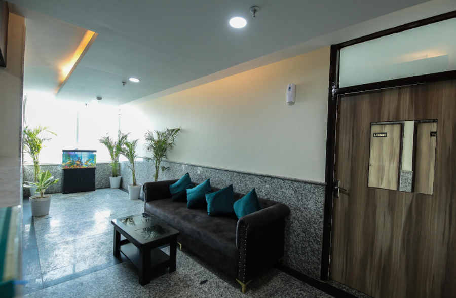 hotel grand sky