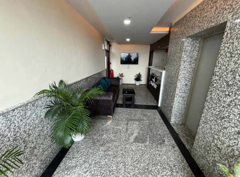 hotel grand sky