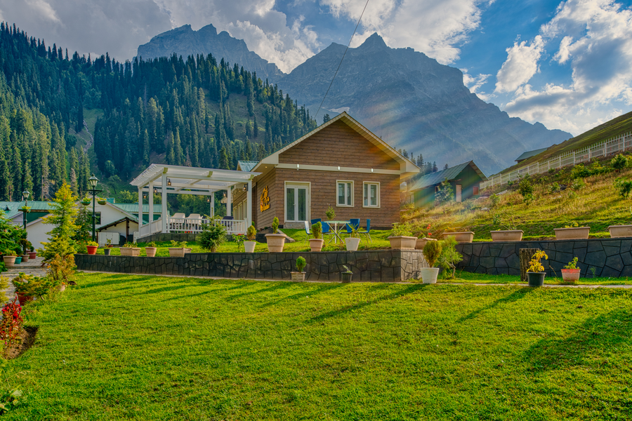 Golden Meadows Hotels & Resorts,Manali>>Kullu,3 star