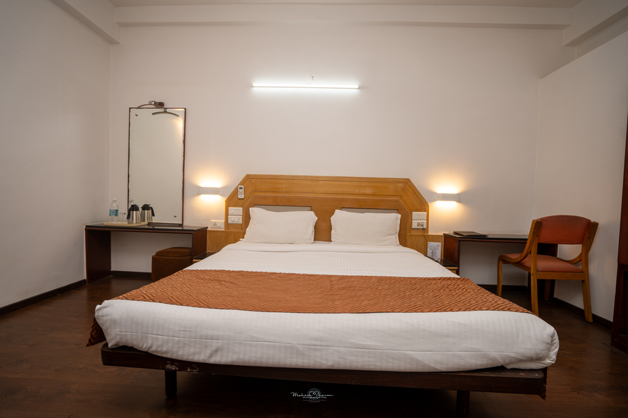 hotel vrishali executive