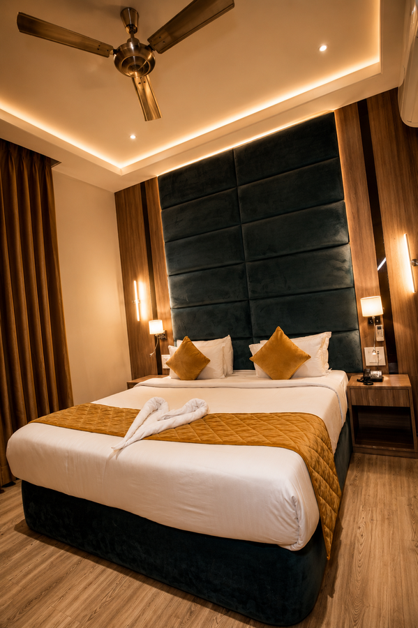 hotel three seasons