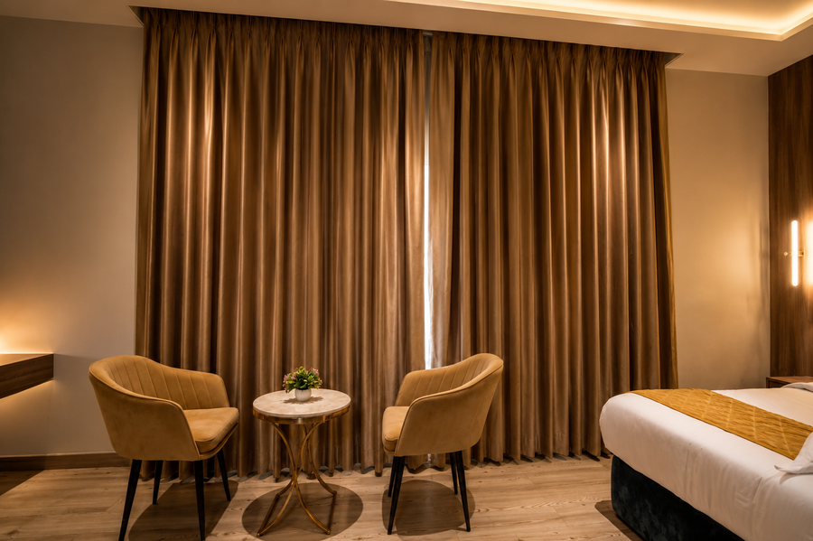 hotel three seasons