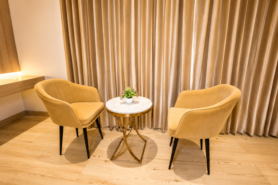 hotel three seasons