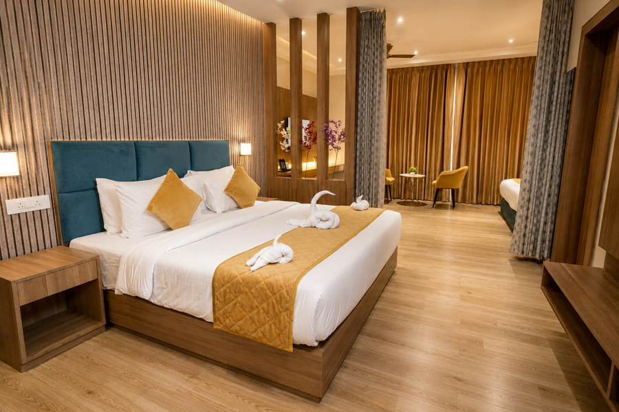 hotel three seasons