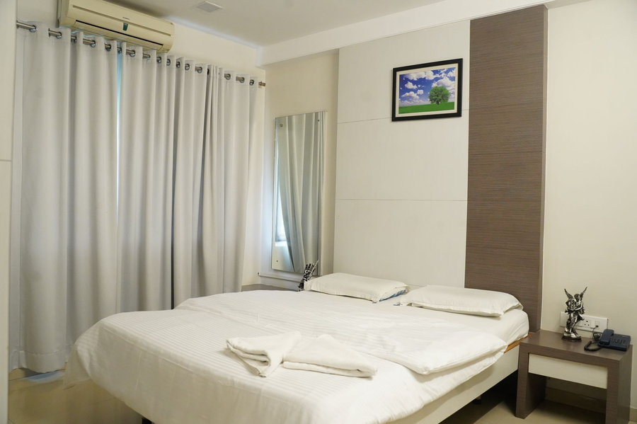 Hotel Aashish Deluxe, Near Kolhapur Train Station, Kolhapur ,3 star