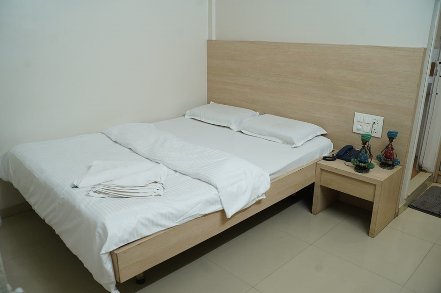 hotel aashish deluxe