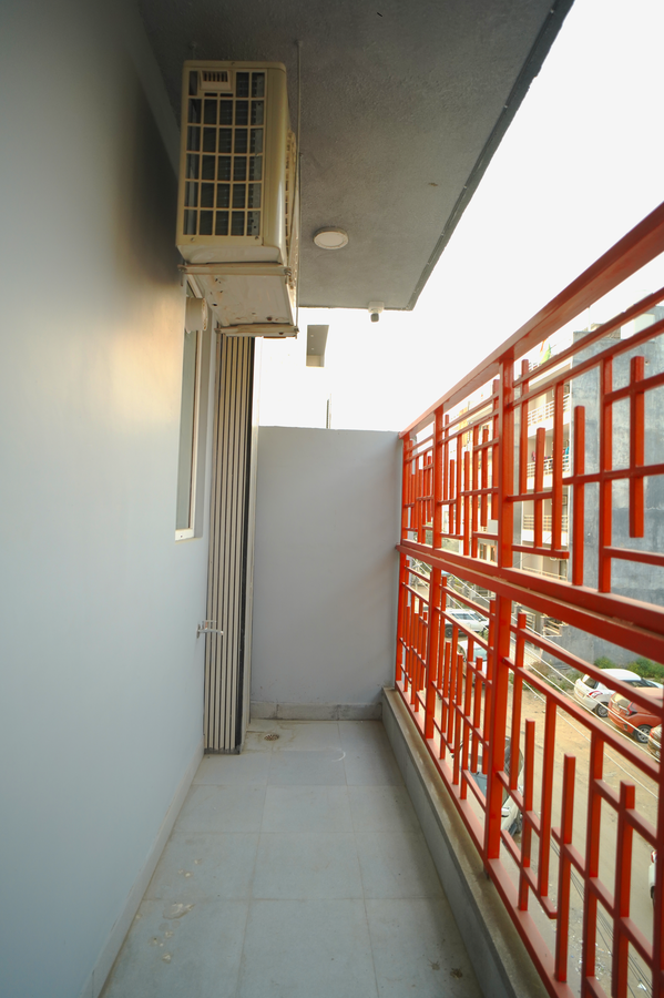 orsom stays sassy sector 42