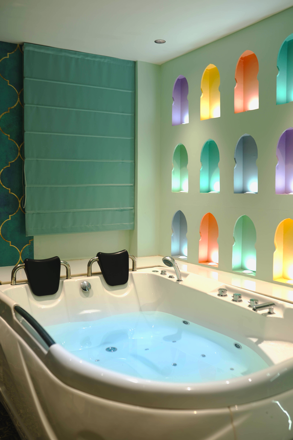 orsom stays sassy sector 42