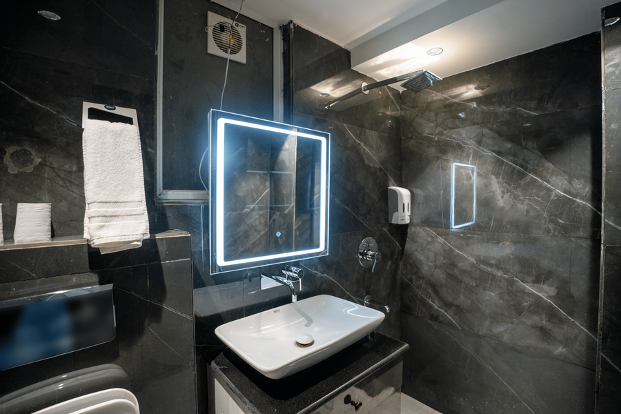 orsom stays sassy sector 42