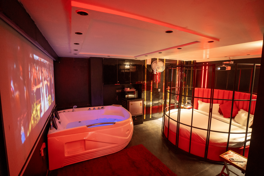 orsom stays sassy sector 42