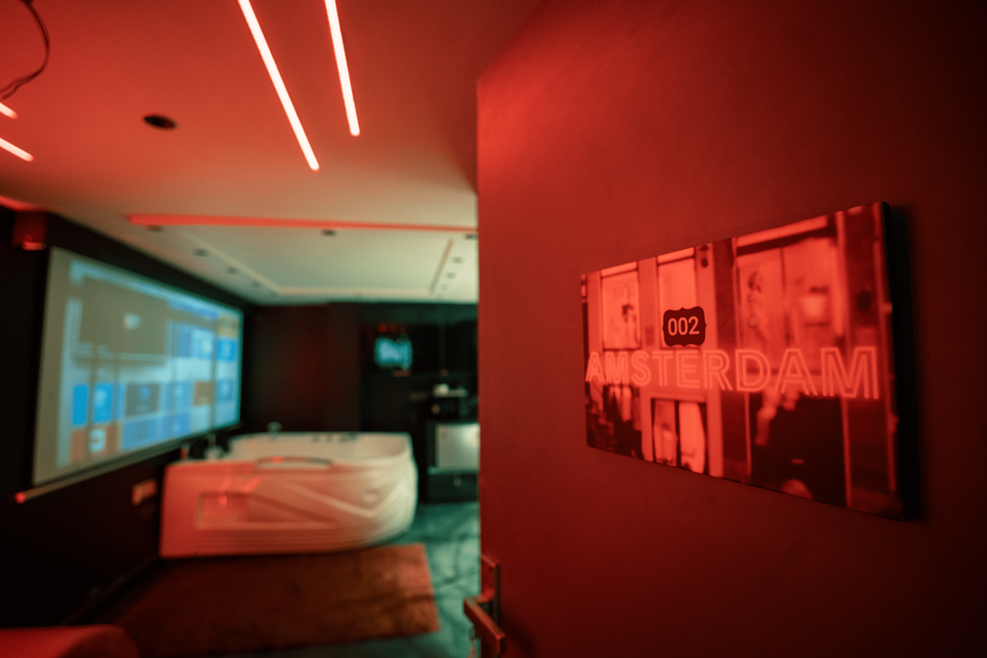 orsom stays sassy sector 42