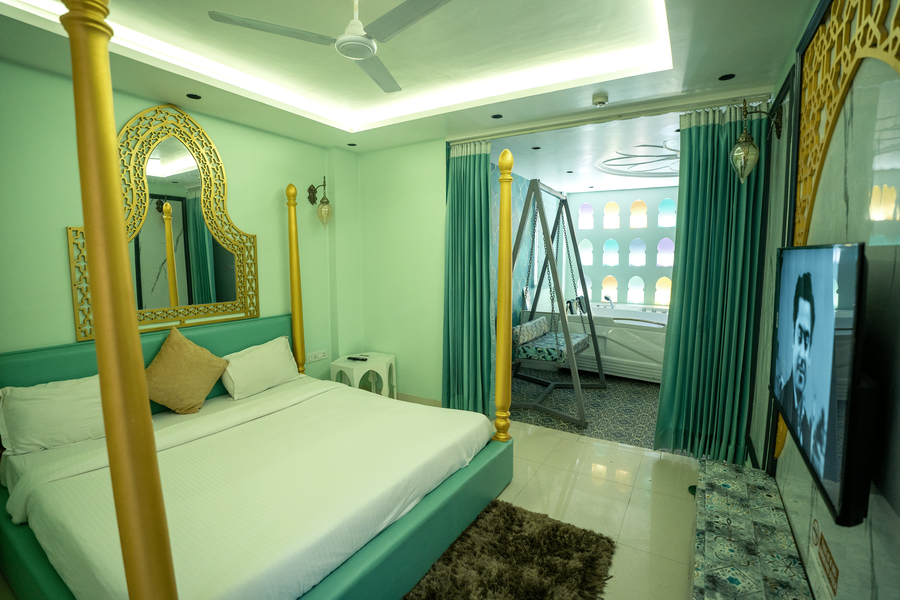 orsom stays sassy sector 42