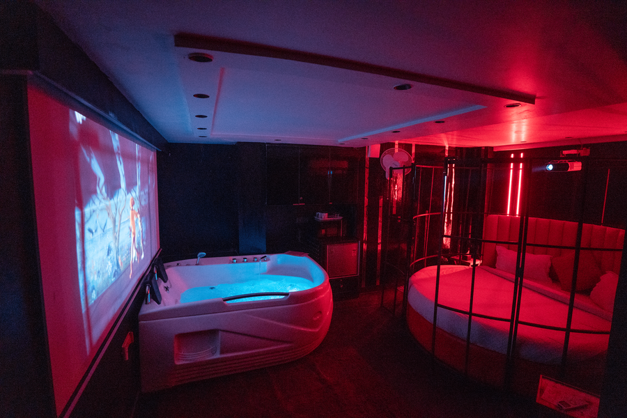 orsom stays sassy sector 42