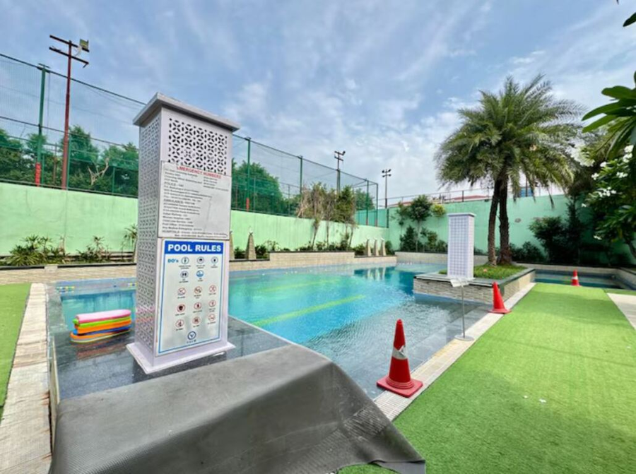 v club sohna road