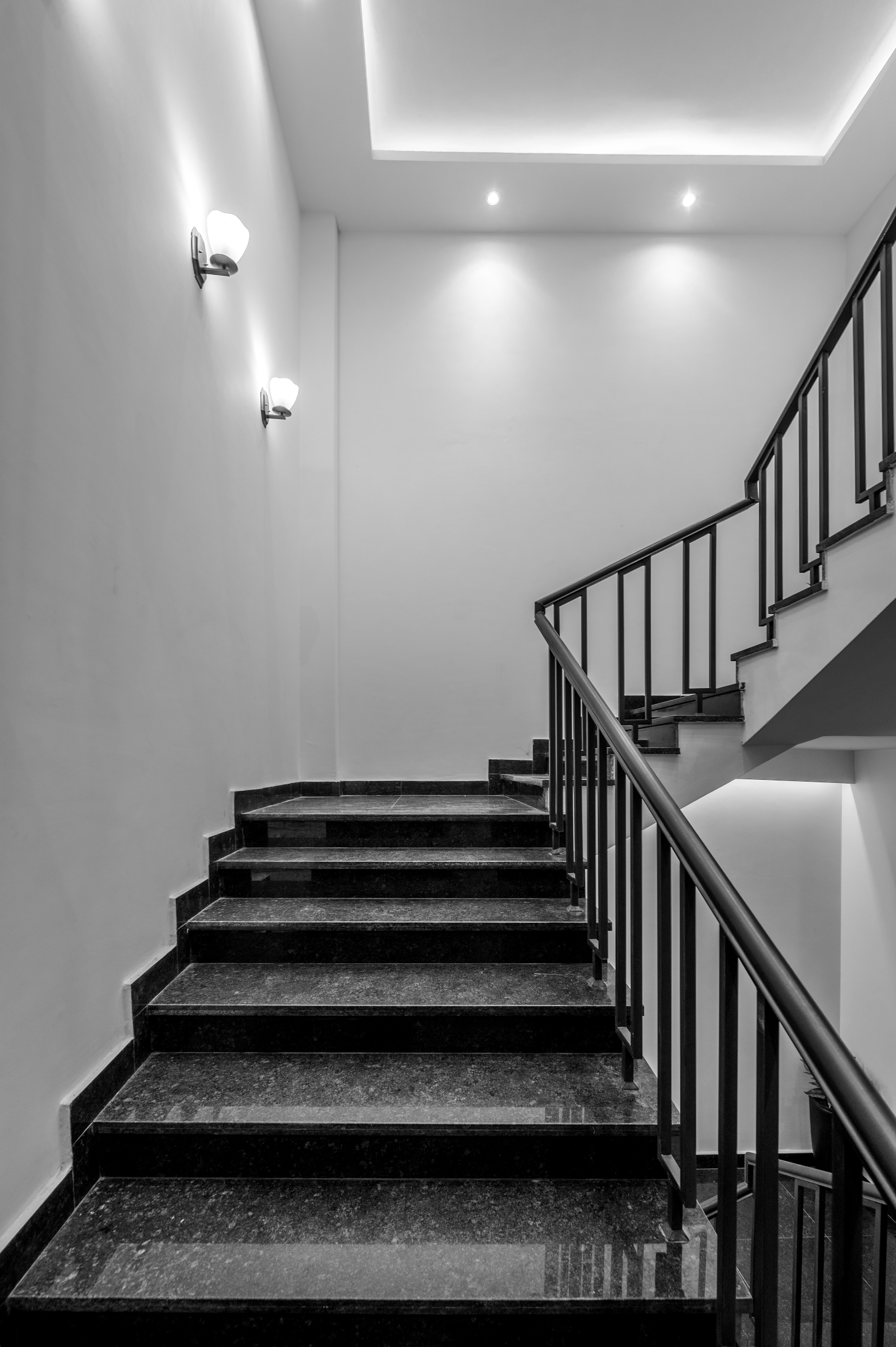 Hotel Vishranti Canal Road,Near - Jolly Grant Airport,3 star