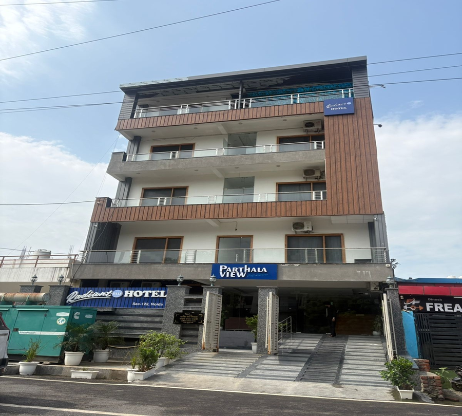radiant blu hotel