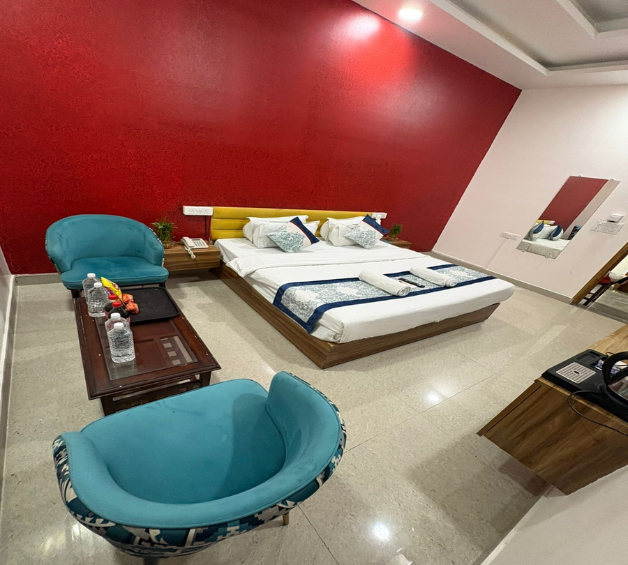 radiant blu hotel