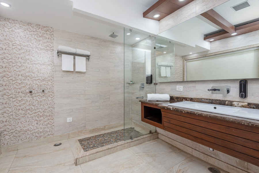 lawrence solitaire resort mall road mussoorie