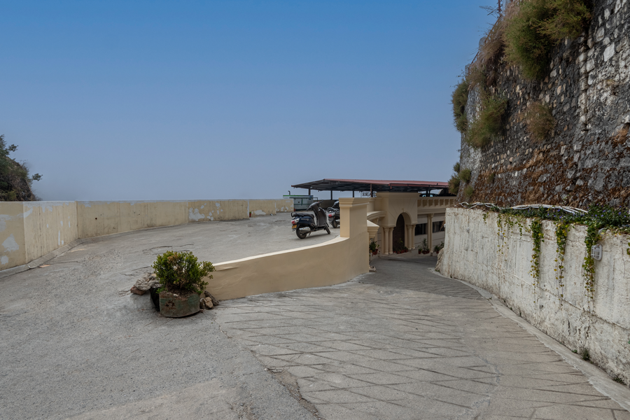 lawrence solitaire resort mall road mussoorie