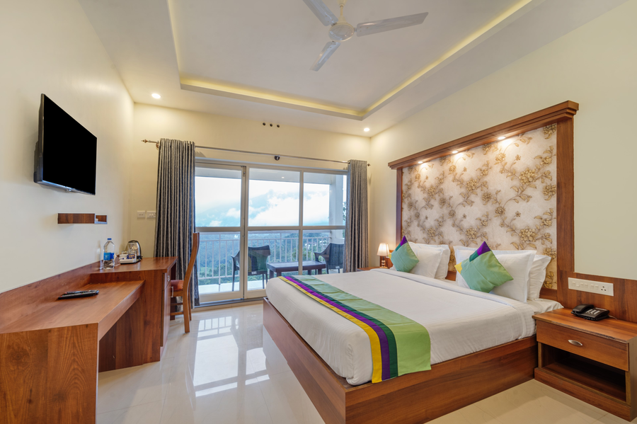 treebo windsong resort munnar tea plantation view